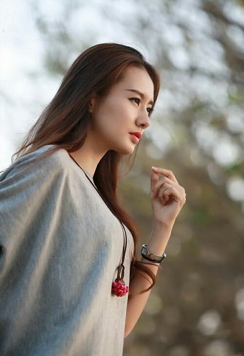 乐鱼电竞在线平台登录入口-体育新闻中心发布体育视频多语言翻译平台，体育新闻英语翻译