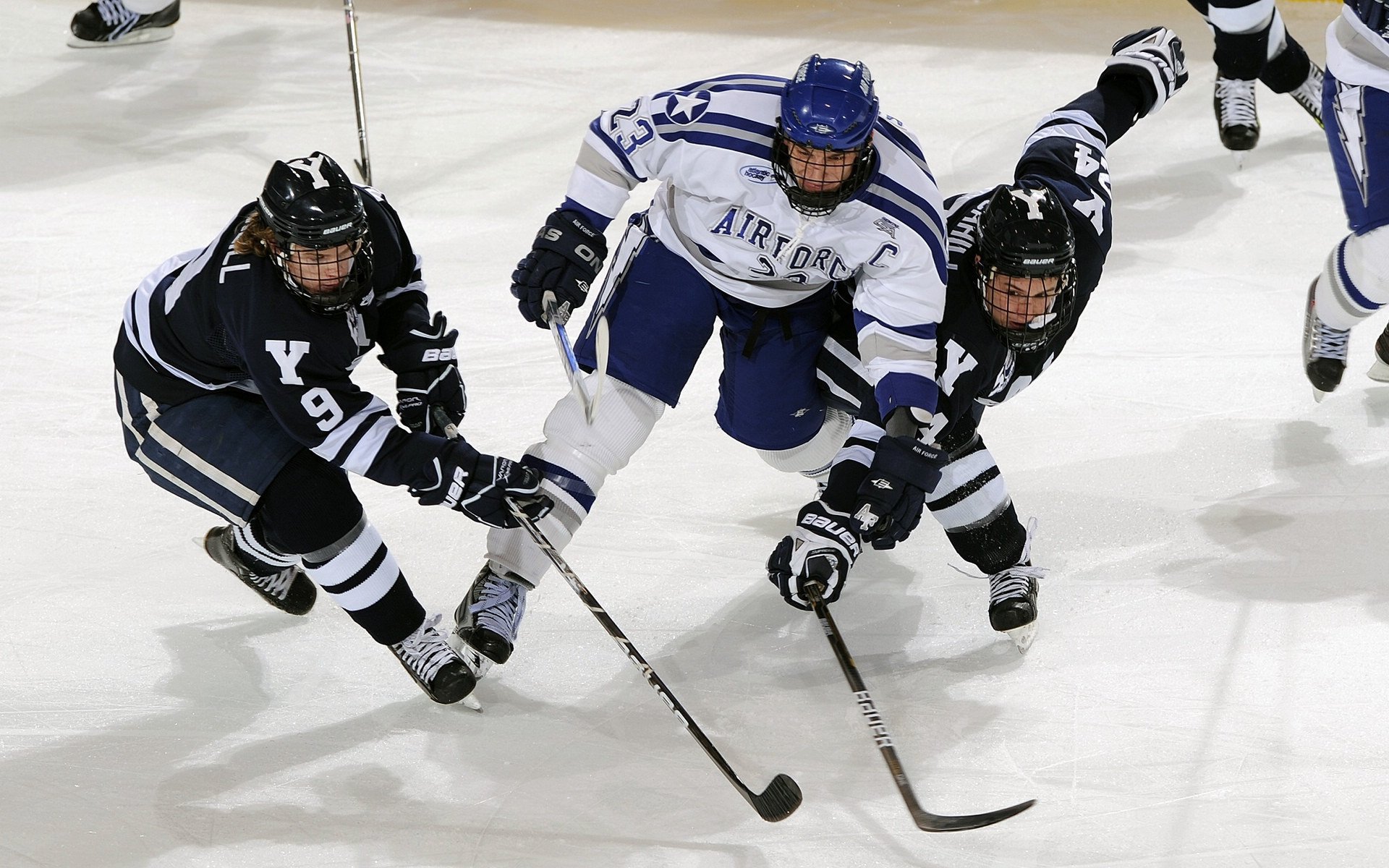 Leyu Sports (乐鱼体育)-战术模型分析：中稳美快谁更高效？