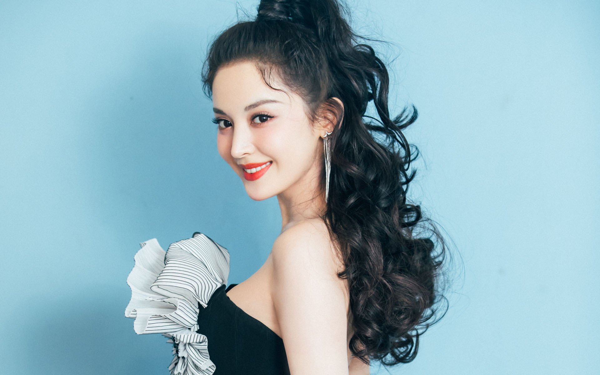 西甲火热对抗：攻守激烈，精彩纷呈！，西甲榜首大战