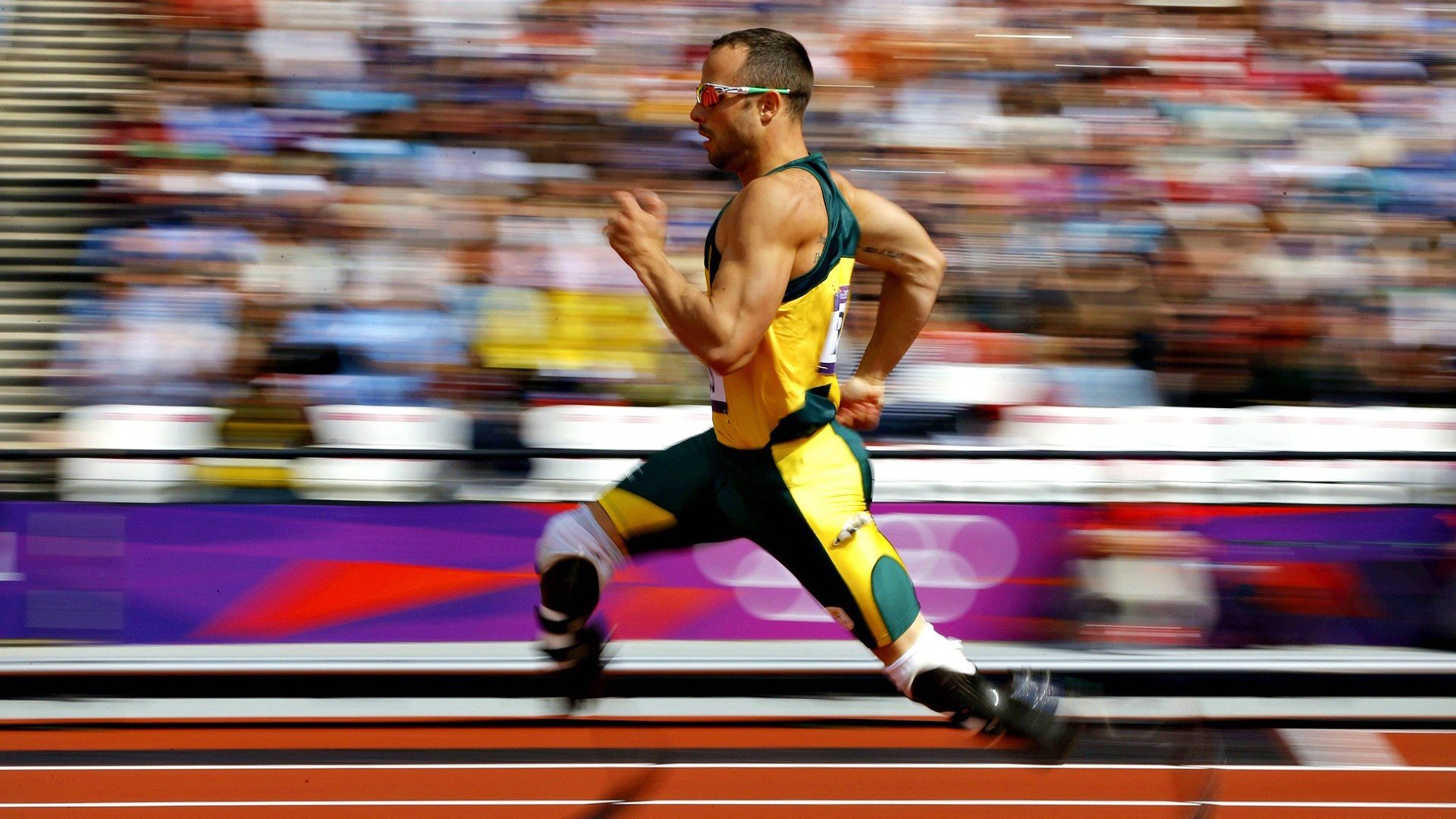 从挫折中崛起：车手的逆境成长故事，励志车手故事